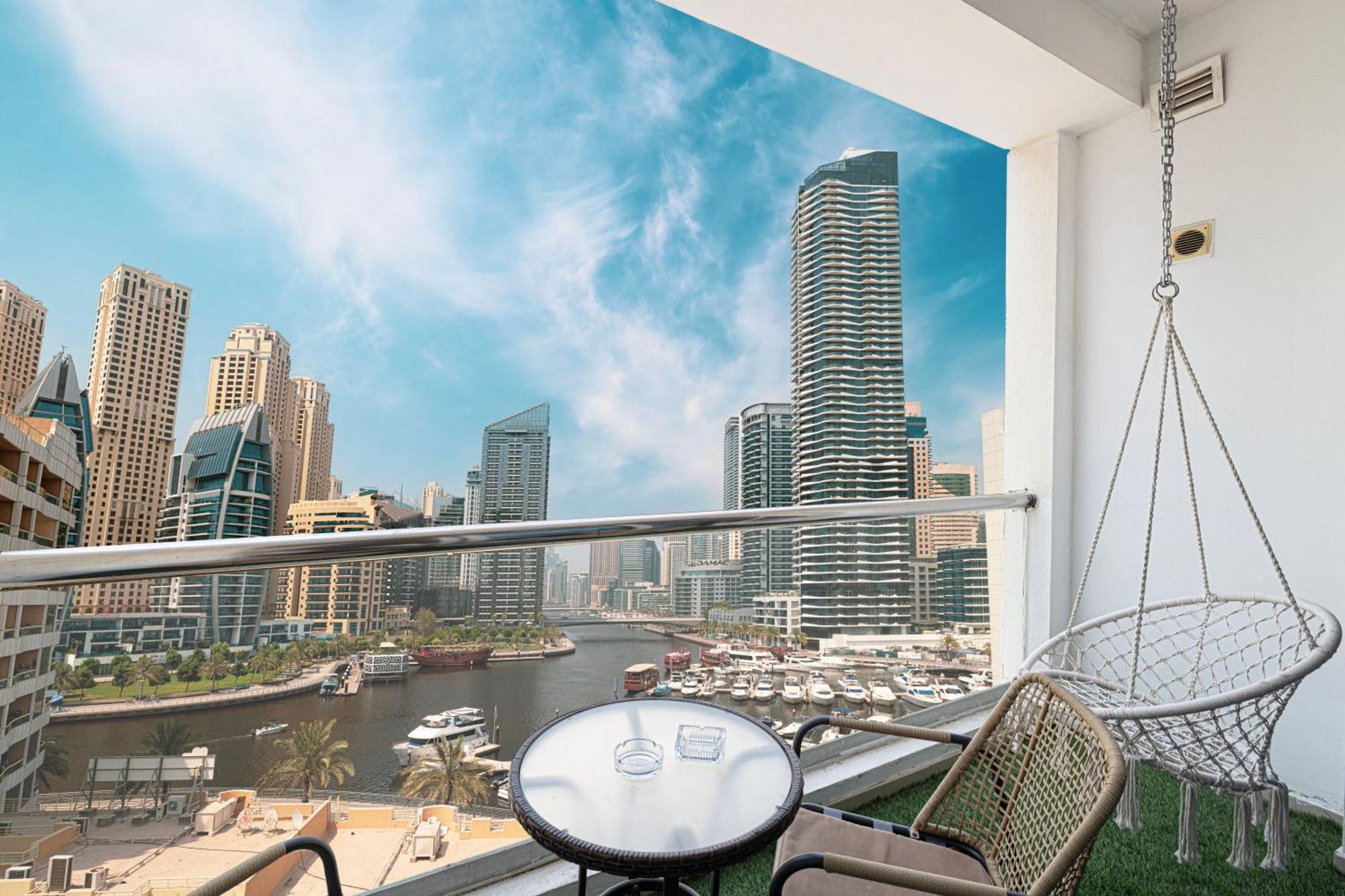 Classic Charm A With Iconic Marina Views *
